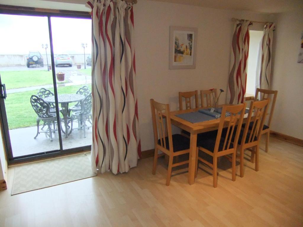 Dolphin Bay Suites Ardersier Room photo